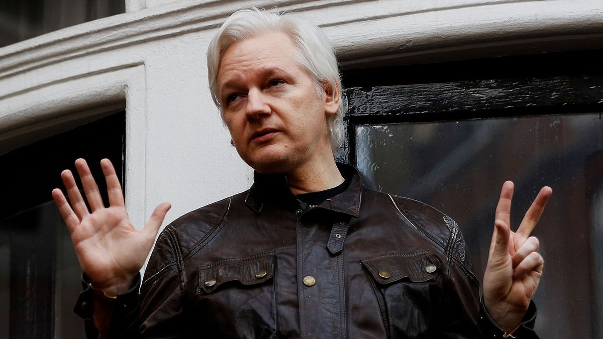 CIA plánovala unést Assange, počítala s přestřelkou s Rusy v ulicích Londýna